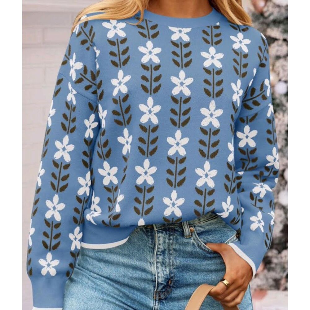 New Yogafox Women's Blue Sweater Size L Boho Colquette Preppy Cottage Retro